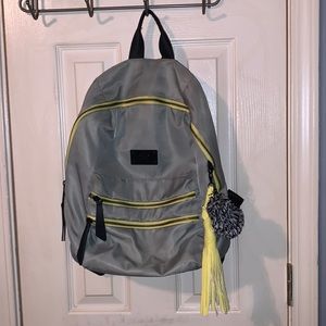 💛STEVE MADDEN BACKPACK💛